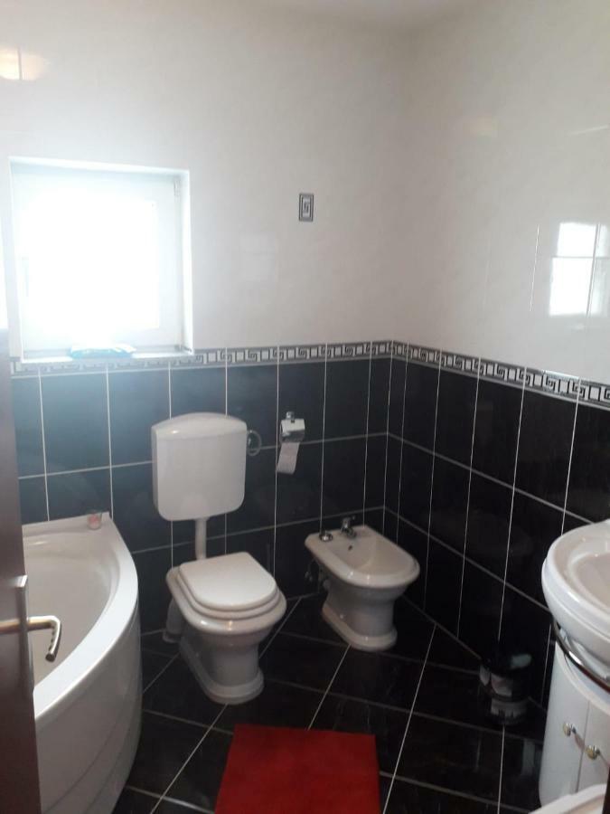 Apartman Matkovic Imotski Eksteriør billede