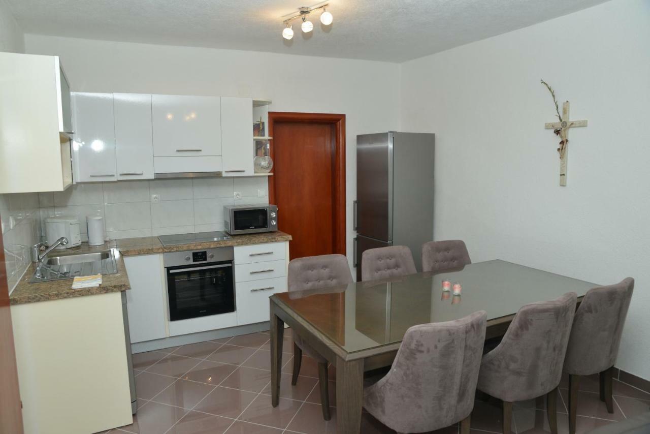 Apartman Matkovic Imotski Eksteriør billede